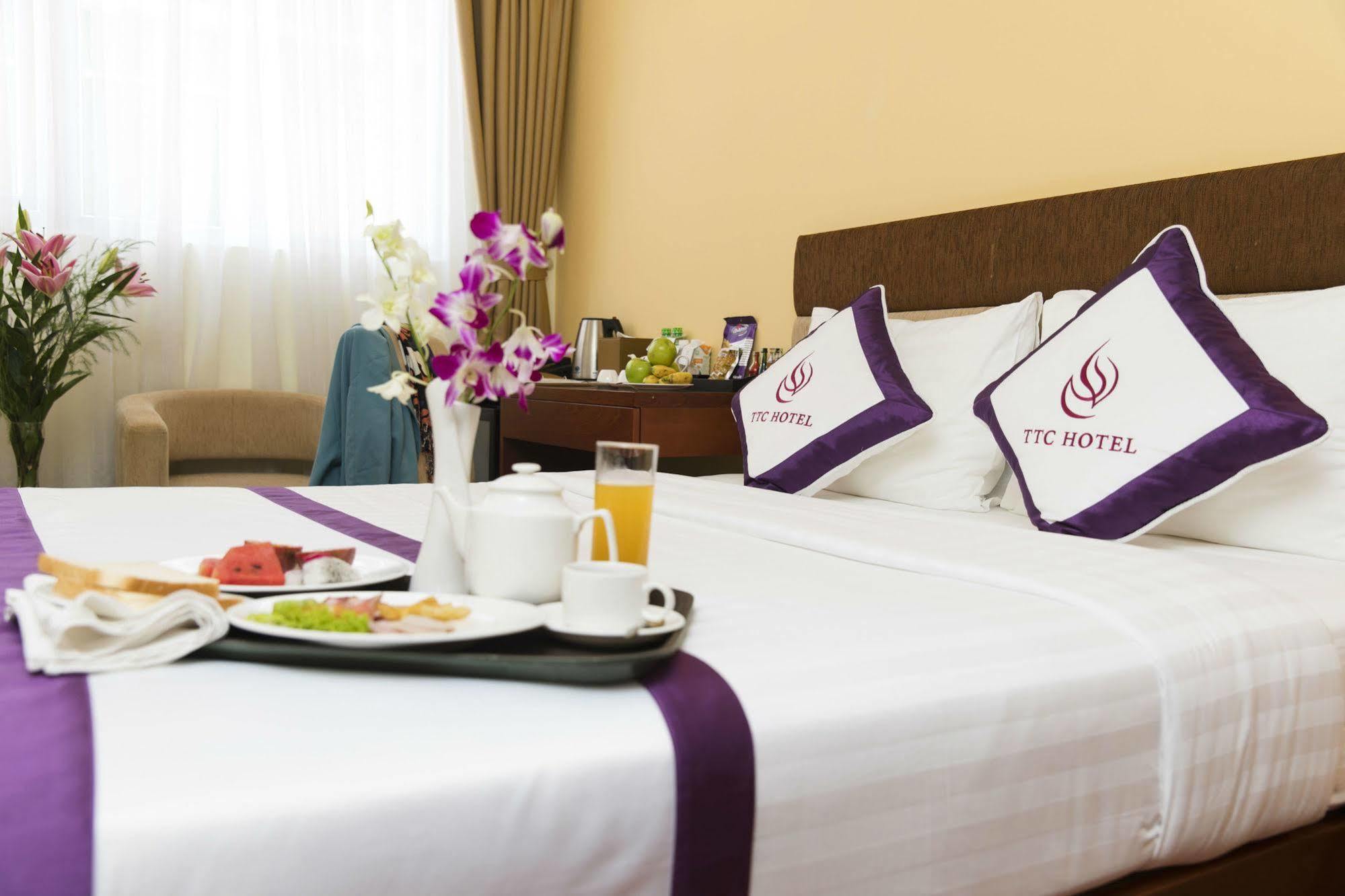 Ttc Hotel Deluxe Saigon 胡志明市 外观 照片